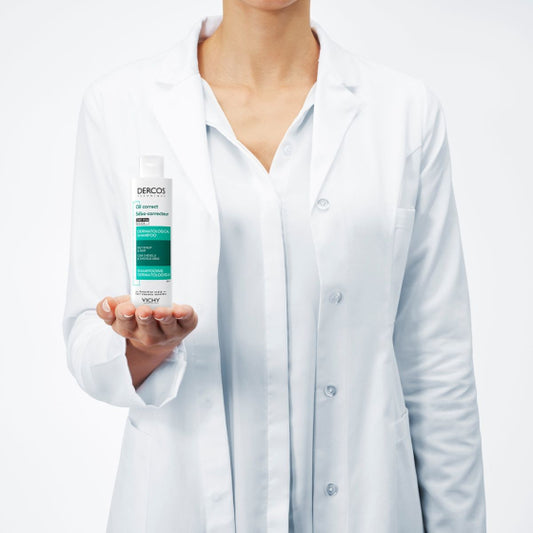 Vichy Dercos Oil Correct Себорегулиращ шампоан за мазна коса 200 мл 874366 Годен до: 30.6.2026 г.